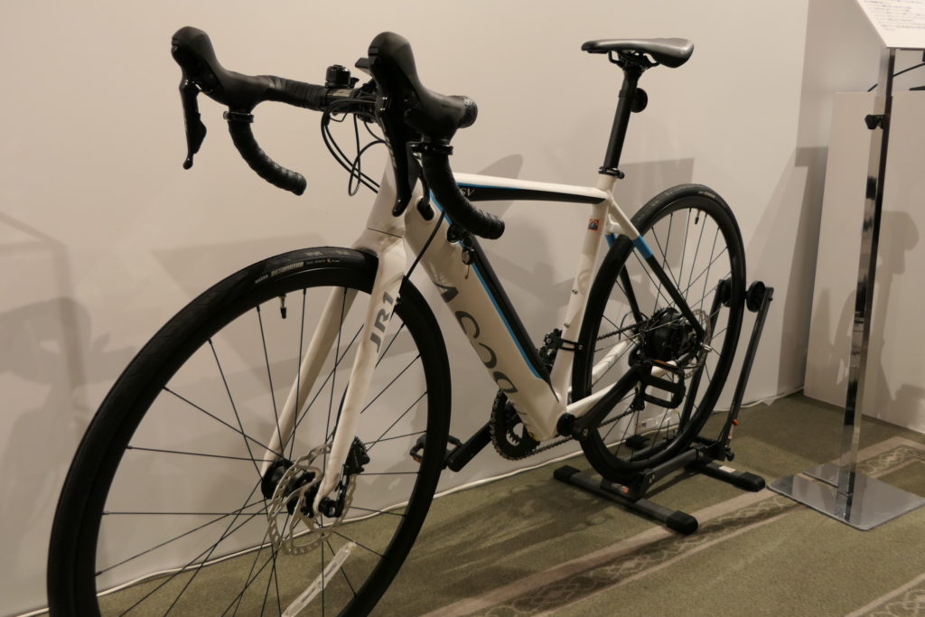 BESV社の電動アシスト自転車「JR1 e-Road Bike」