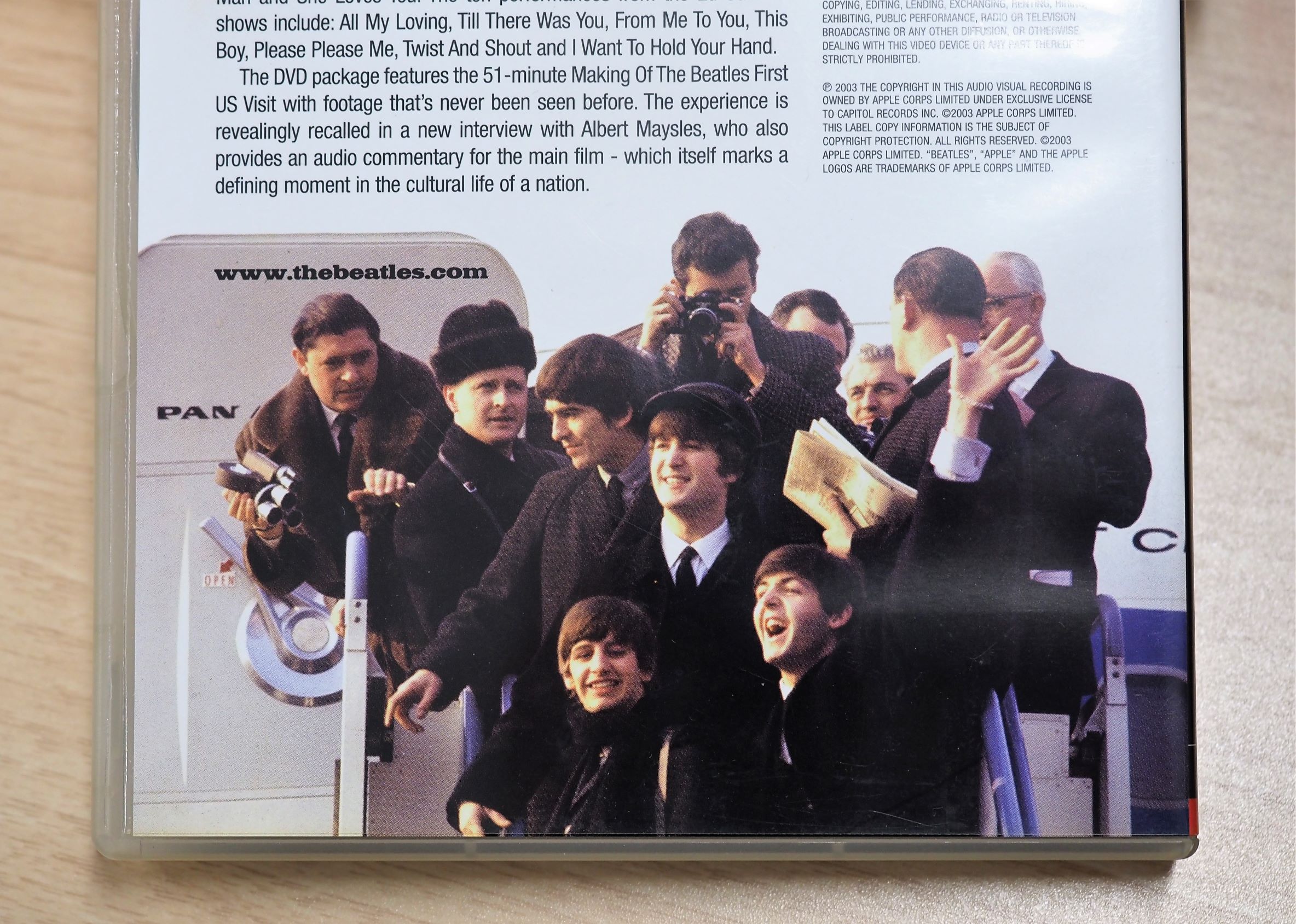 DVD『THE FIRST U.S. VISIT』（EMI）のジャケット裏面に載っているビートルズ初訪米時の写真。