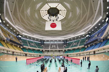 日本武道館で竣工式 五輪パラへ安全、機能向上　画像１
