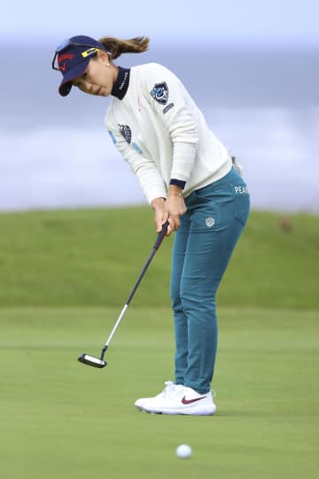 上田桃子、5オーバーで19位 全英女子ゴルフ第3日　画像１