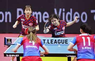 Tリーグ女子、日本生命が3連覇 卓球、プレーオフ・ファイナル　画像１