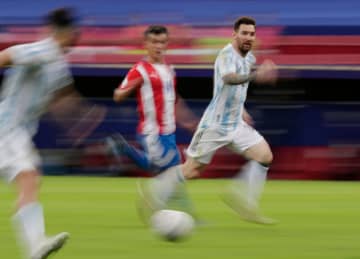サッカー、アルゼンチンなど突破 南米選手権1次リーグ　画像１