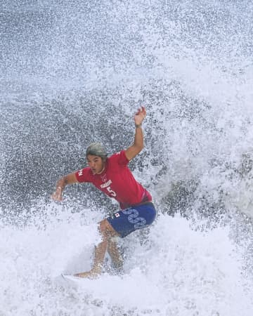 サーフィン男子、五十嵐が「銀」 新競技で世界トップの実力発揮　画像１