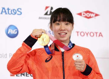 ボクシングの入江「幸せです」 日本女子初の金メダル　画像１