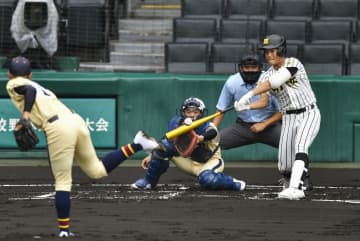 明桜―帯広農はノーゲーム 全国高校野球選手権第3日　画像１