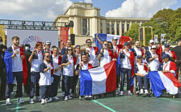 パリ、障害者への関心増期待 次回パラ開催地、選手ら称賛　画像１