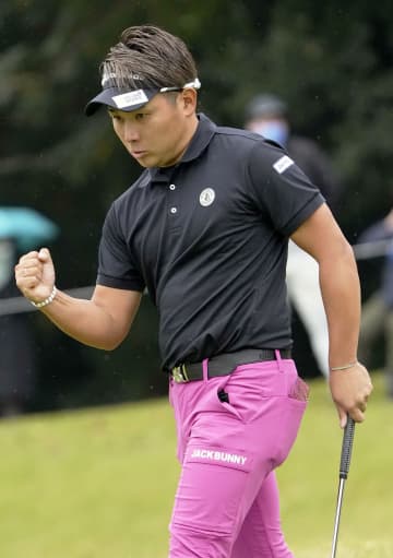 26歳の池村寛世、逆転で初優勝 男子ゴルフ最終日　画像１