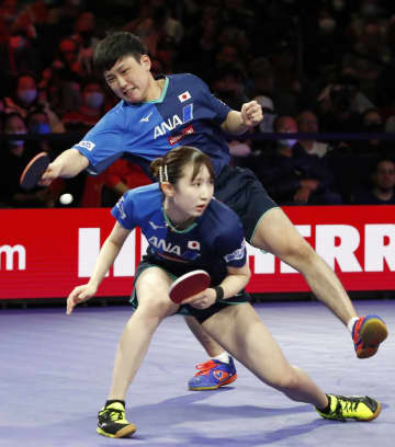 混合複で張本、早田組が準優勝 卓球の世界選手権第6日　画像１