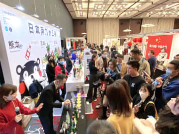 中国・上海で「SAKE」をPR 200種、味と香り楽しむ　画像１