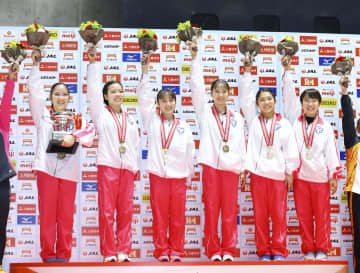 体操、女子は日体大がV7 全日本団体選手権が開幕　画像１