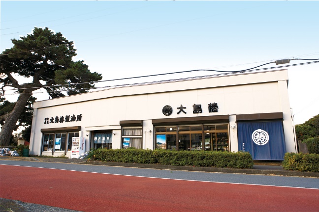 大島椿の直営店がリニューアルオープン　伊豆大島限定品のヘアケア・スキンケア製品を販売　画像１