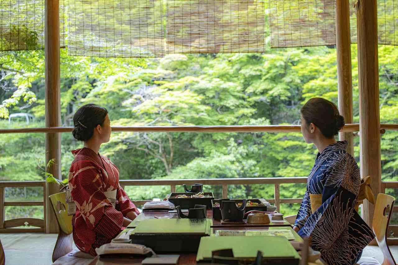 貴船・高雄・鴨川「納涼床」京都の夏の風物詩を満喫できる宿泊プラン販売中！　画像４