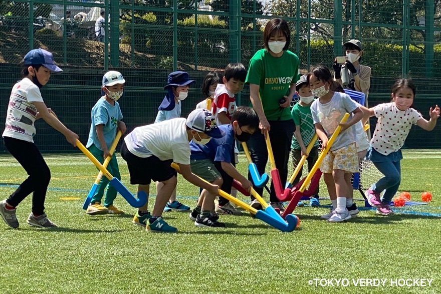 東京五輪ホッケー会場で小学生向けイベント開催　モリト、競技体験やユニホームのリメークも　画像１
