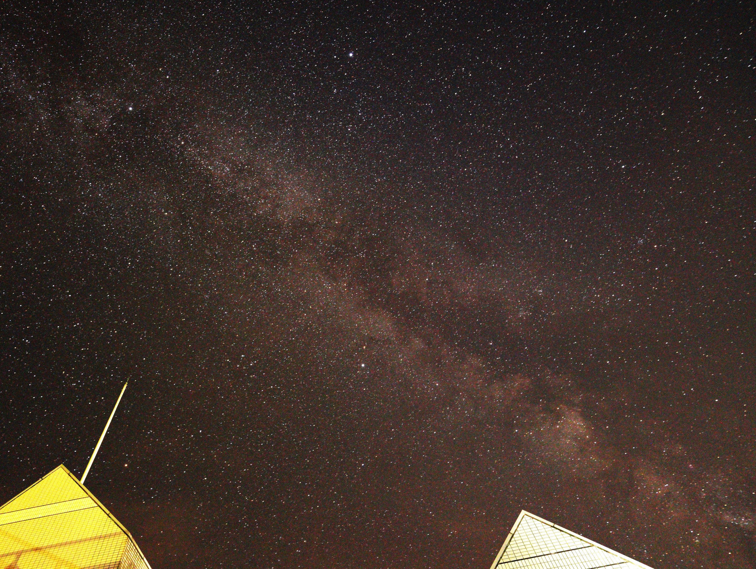 「芦別温泉スターライトホテル」で生まれて初めて星景写真に挑戦。天の川が撮影できた。
