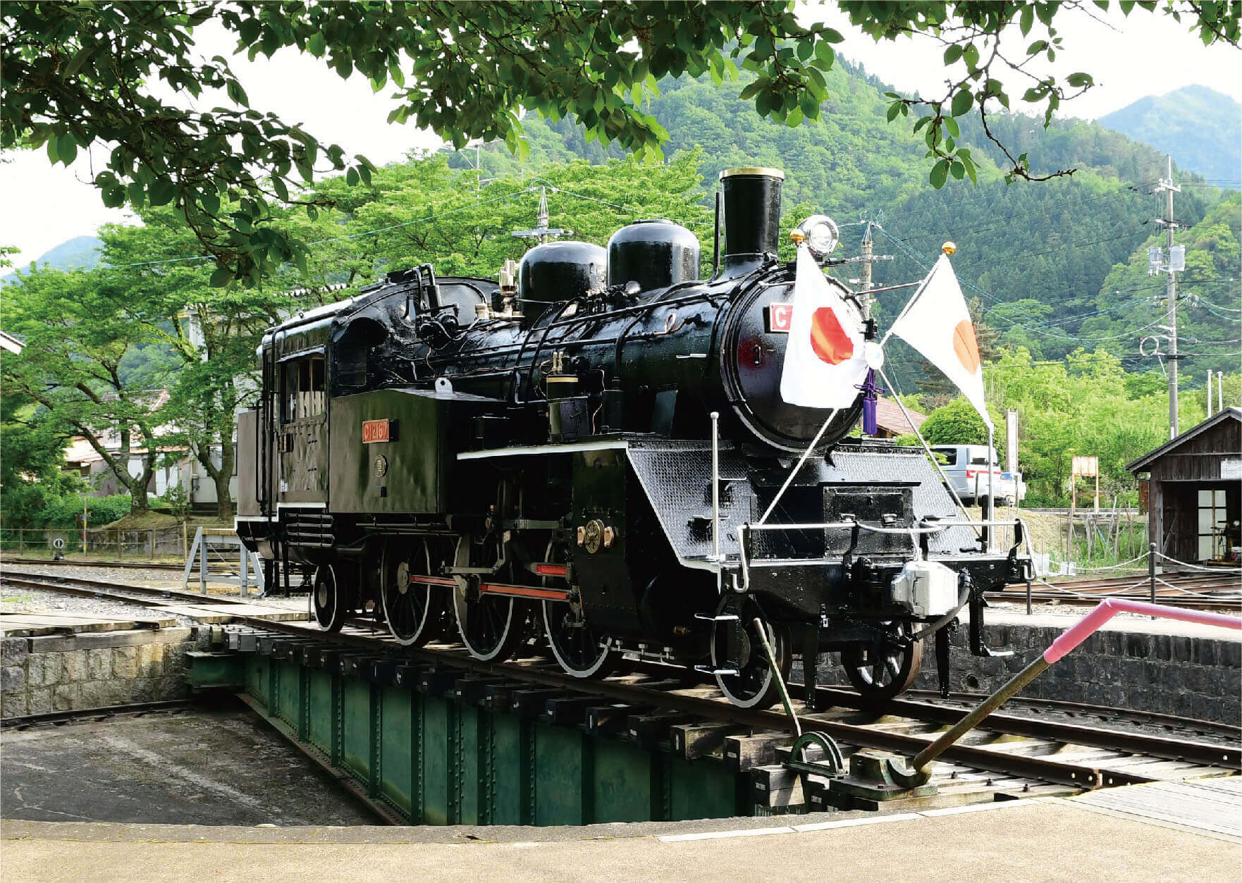 若桜鉄道のC12蒸気機関車。