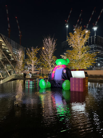 堀田茜さんが「ハリー・ポッター」の呪文をかけて点灯　グランフロント大阪2022年のクリスマスツリーがお目見え　画像２
