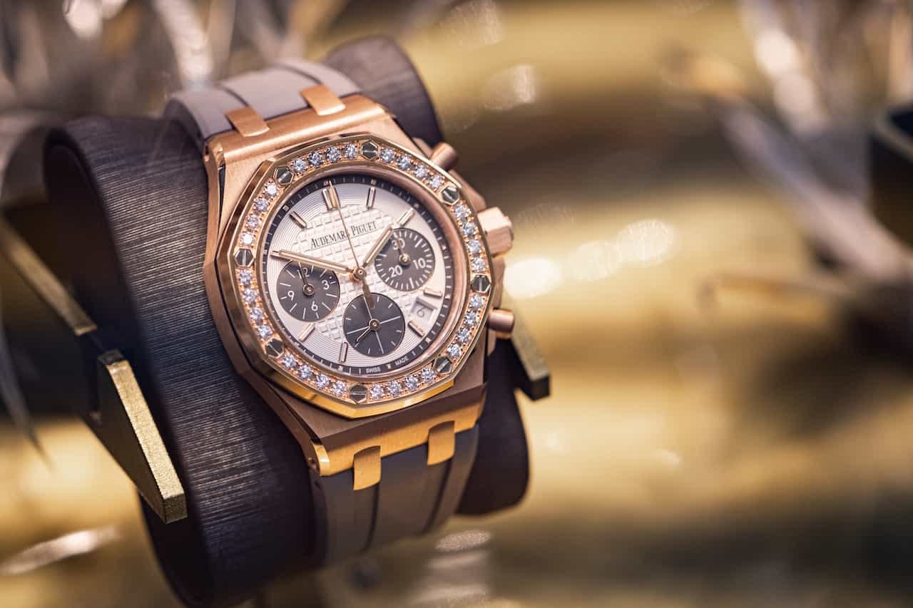 【世界三大時計】90万円の腕時計が1,000万円以上に!?投資対象にもなる「御三家」ブランド　画像４