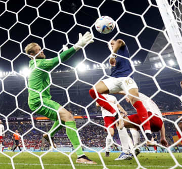 フランス2―1デンマーク フランスが終盤に勝ち越す