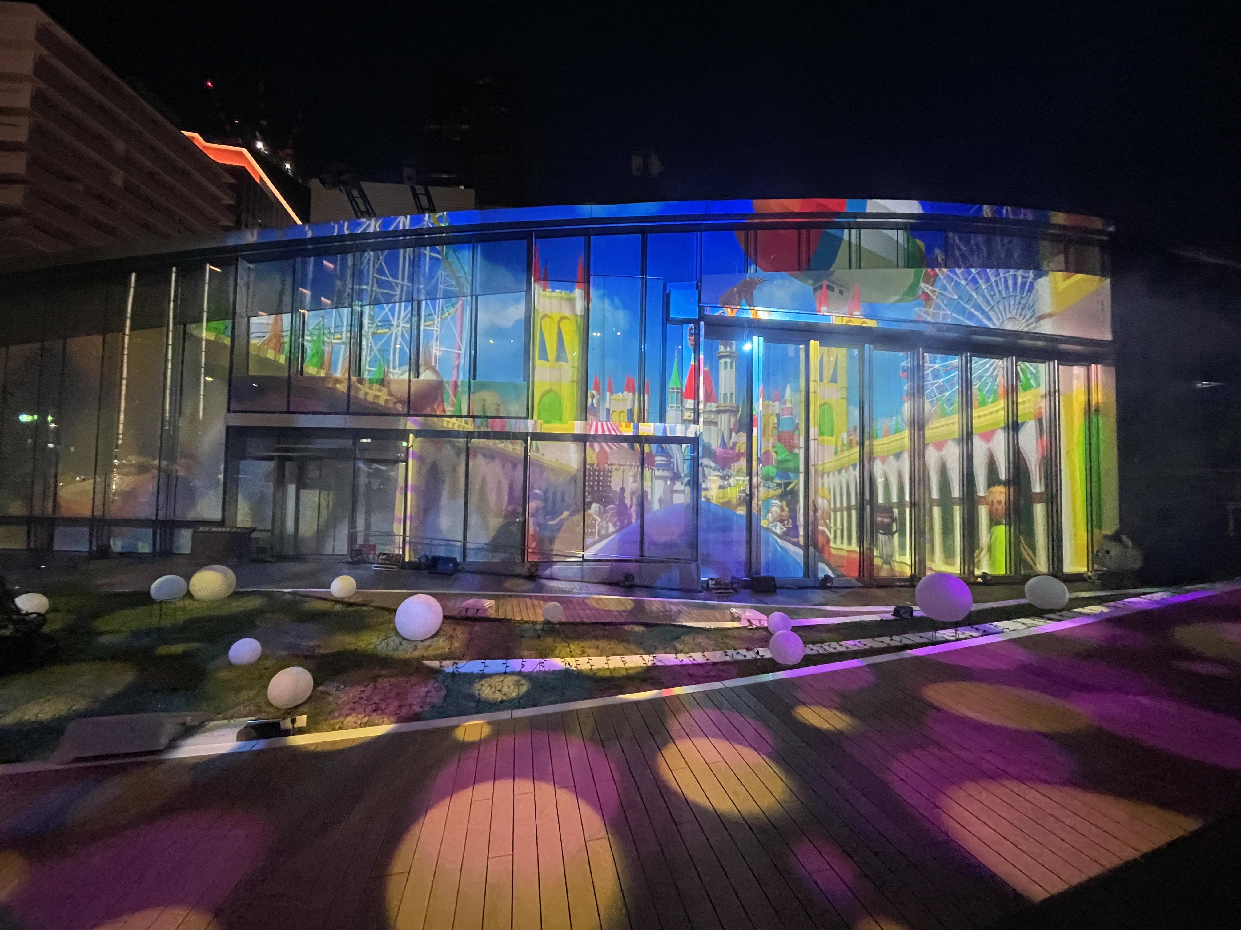 東京・六本木を彩る3Dプロジェクションマッピングを期間限定上映　ボートとともに世界を巡るファンタジーストーリーとイルミネーション