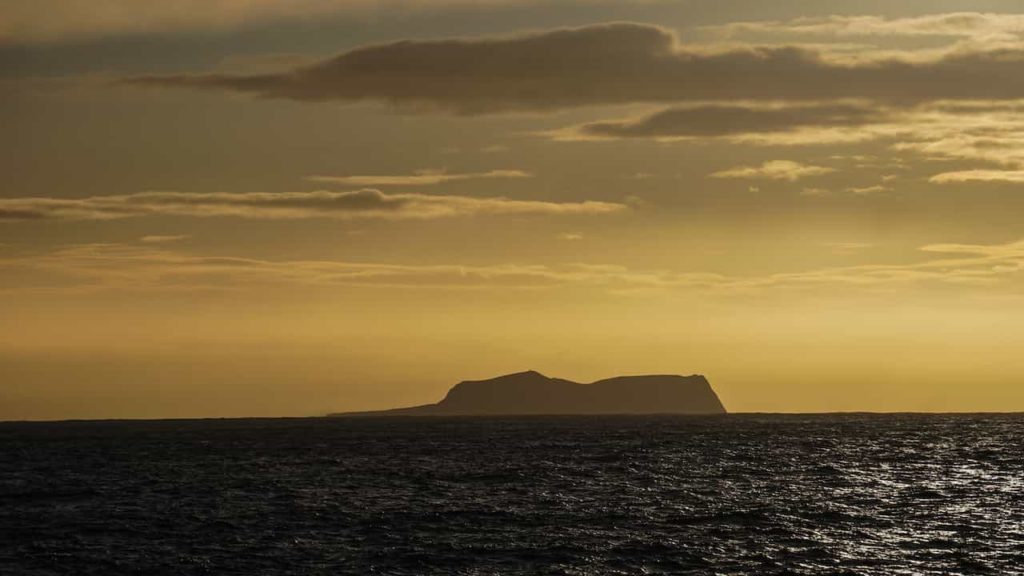 【世界の立入禁止スポットvol.11】貴重な火山島！手つかずの自然が残る世界遺産〜アイスランド・スルツェイ島〜　画像１