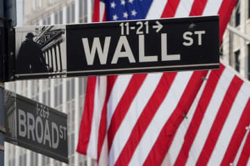 NY株続落、56ドル安 政府債務問題を警戒　画像１
