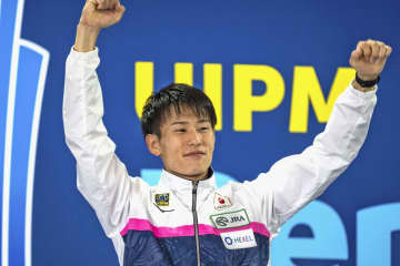 佐藤大宗が2位、日本勢初メダル 近代五種W杯個人種目　画像１