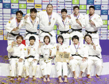 世界柔道、混合団体で日本6連覇 決勝でフランス破り有終の美　画像１