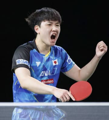 張本智、早田ら4回戦進出 卓球の世界選手権第5日　画像１