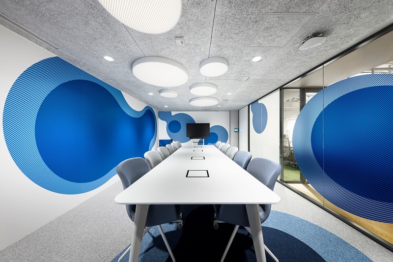 丹⻘社とpoint 0、会議室改装でCO2削減を実施　室内家具もカーボンニュートラルのコンセプトで　画像１