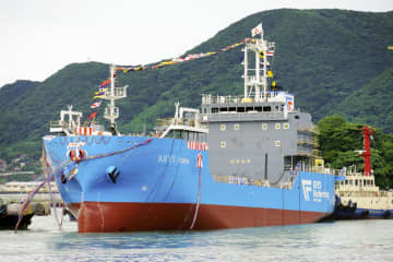 LNG燃料供給船が進水式 九州・瀬戸内で補給へ　画像１