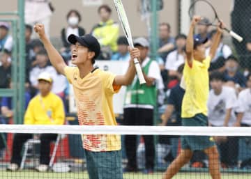ソフトテニス坂口・野本組が優勝 全国高校総体第3日　画像１