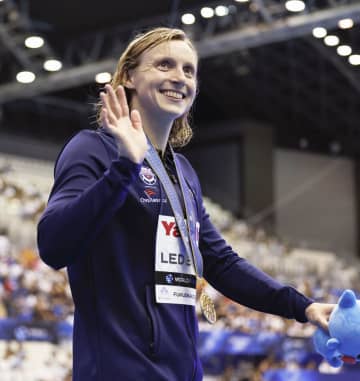 レデッキー、20個目の金メダル 世界水泳、女子1500m　画像１