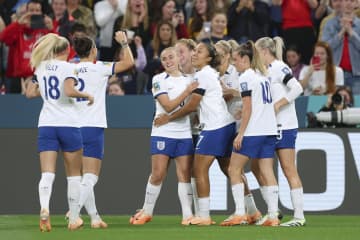 女子W杯、イングランドが2連勝 サッカー、デンマーク下す　画像１