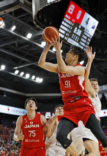 バスケ、日本がNZに競り勝つ 男子W杯へ強化試合　画像１