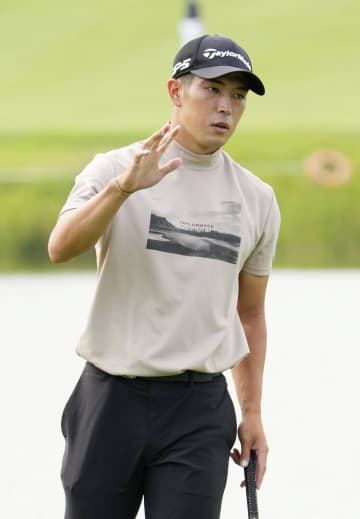 中島が日本勢トップ3位 男子ゴルフ最終日　画像１