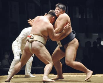 相撲、草野が男子重量級制覇 世界選手権、男子団体は日本がV　画像１