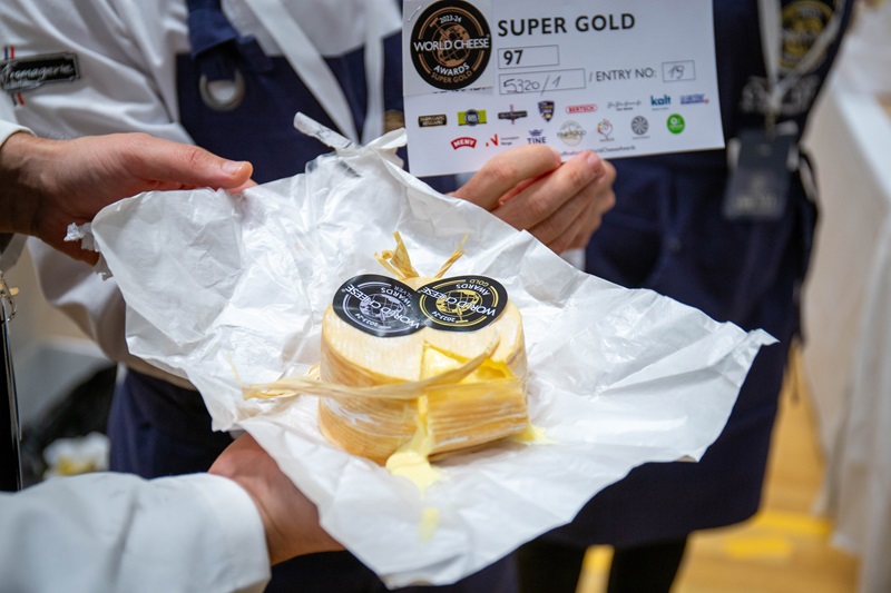 世界的チーズコンテストで日本の工房の２品がトップ100に　「World Cheese Awards 2023」スーパーゴールド賞　画像１