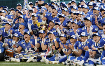 関学大、史上初の6連覇 アメフト甲子園ボウル、法大下す　画像１