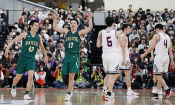 高校バスケ、福岡第一が5度目V 福岡大大濠との同県対決制す　画像１