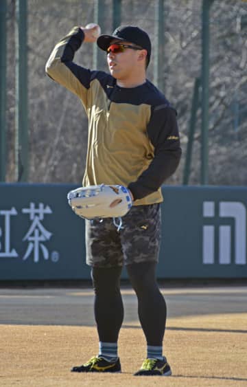 巨人・浅野、1番センターで勝負 イチローさんとも練習　画像１