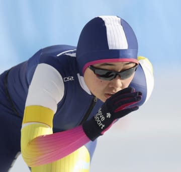 宮坂美紅が女子3000mで優勝 全国高校スケート第3日　画像１