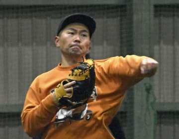 ソフトB中村晃、外野出場も準備 定位置の一塁は山川が加入　画像１