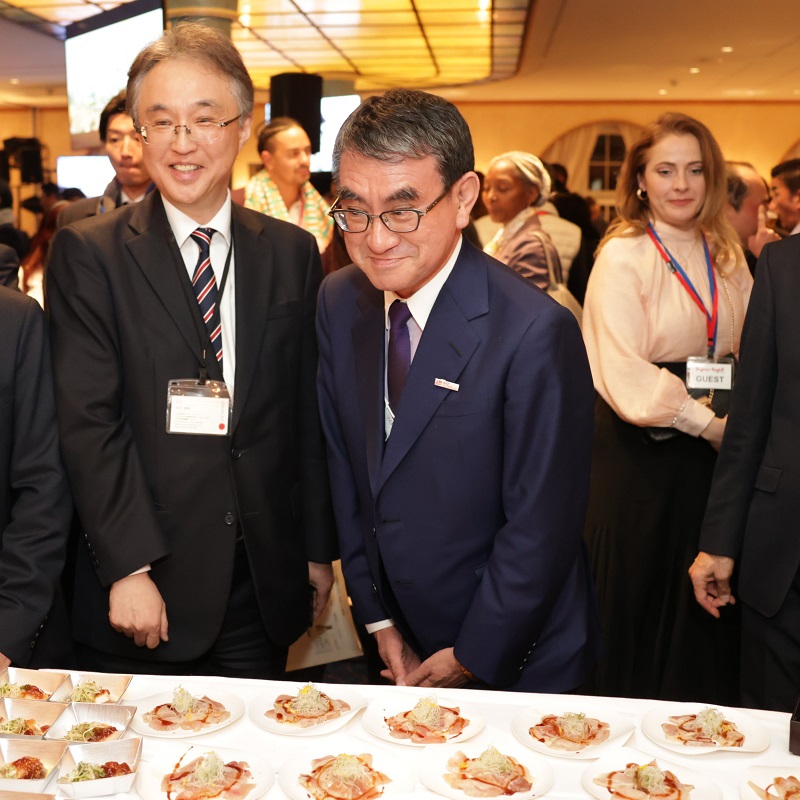 ダボス会議で「ジャパンナイト2024」　世界の経営者、政治家らに日本食PR　画像１