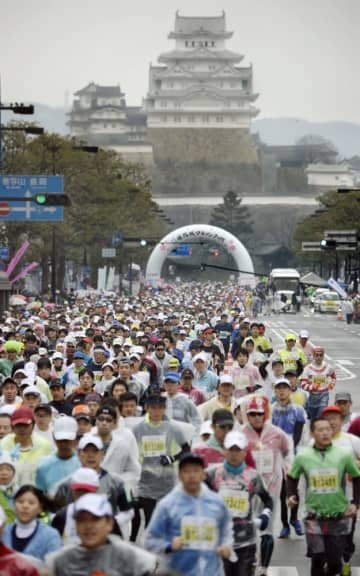5キロ走、運営ミスで無効に 兵庫・姫路城マラソン　画像１