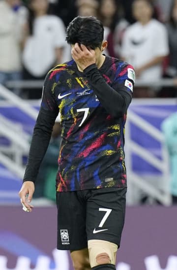 韓国代表、試合前日にいさかいか 孫興民主将が指脱臼、準決勝敗退　画像１