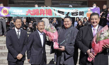 新大関琴ノ若「最高位を」と決意 出身地、千葉・松戸市長を訪問　画像１