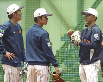 野球日本代表、大学生も練習 宗山ら、強化試合で　画像１