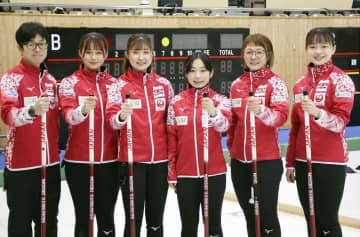 カーリング女子、日本は初戦勝利 世界選手権、カナダで開幕　画像１