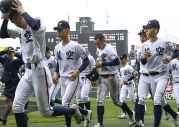 被災の日本航空石川は惜敗 常総学院と対戦、選抜高校野球　画像１