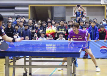 卓球の日中国際交流大会を開催 コロナ禍経て5年ぶり　画像１